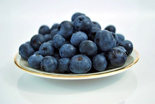 Blueberries are an antioxidant super food that are packed with phytoflavinoids and are high in potassium and Vitamin C.